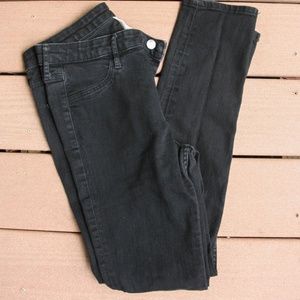 H&M Jeans - Black Jegging/Skinny Jeans H&M Jeans - Black Jegging/Skinny Jeans